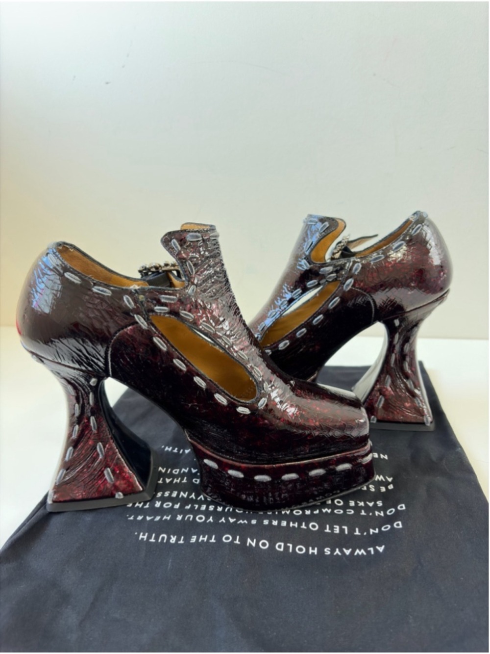 John Fluevog MEGA MUNSTER CLIQUE PLATFORM T-STRAP HEEL size 9 - Picture 10 of 11